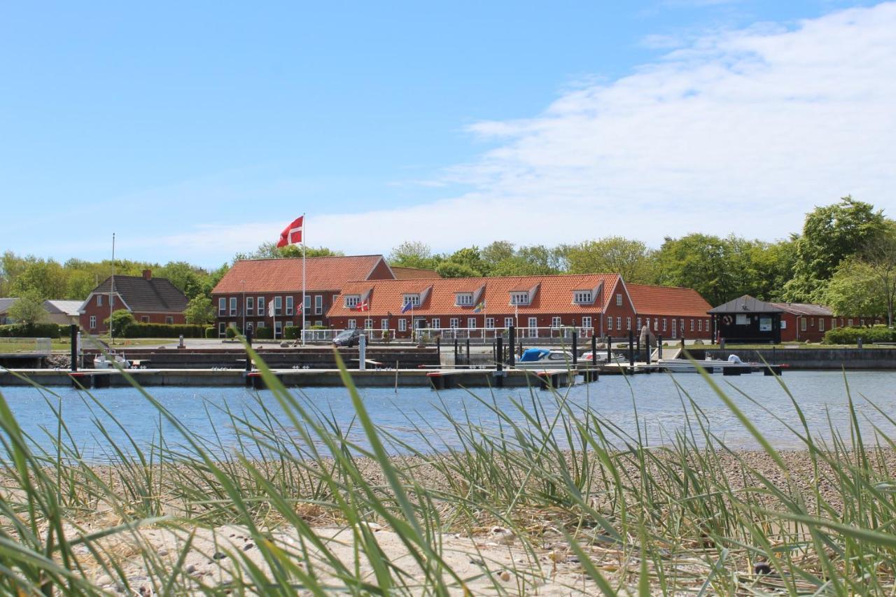 Tambohus Kro & Badehotel Hvidbjerg  Exterior photo