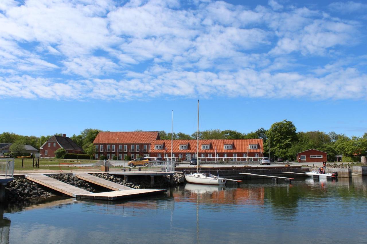 Tambohus Kro & Badehotel Hvidbjerg  Exterior photo
